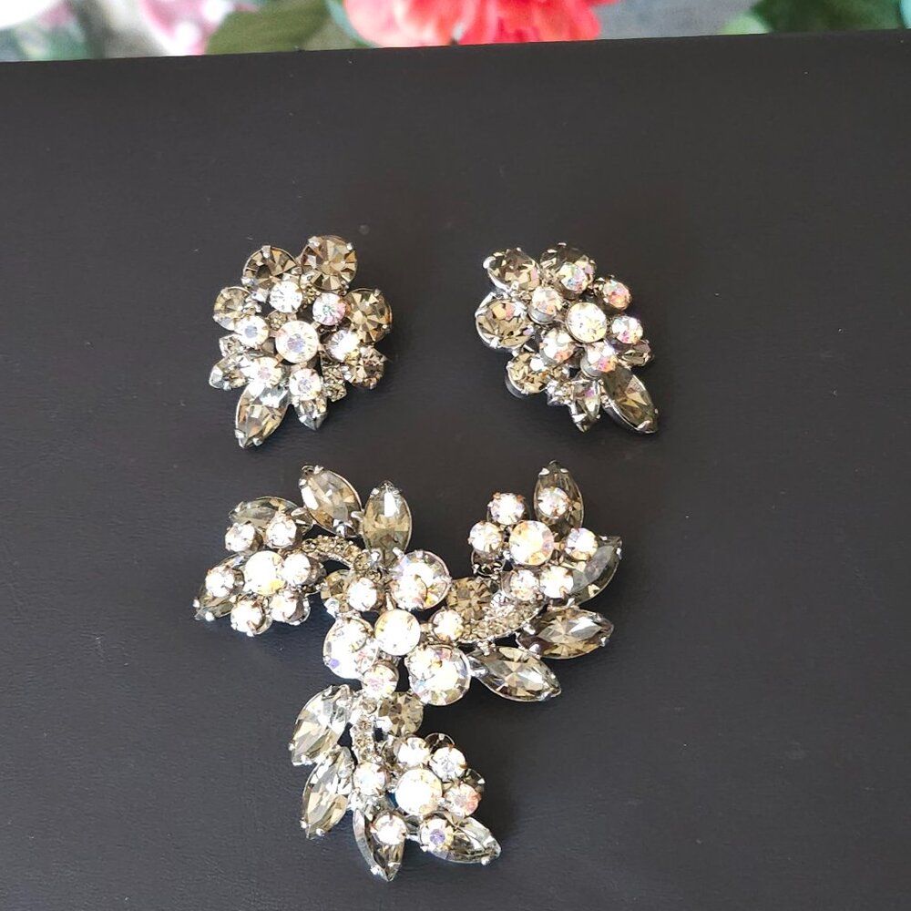 Vintage D&E Julilana Rhinestone Swirl Brooch and Earring Set